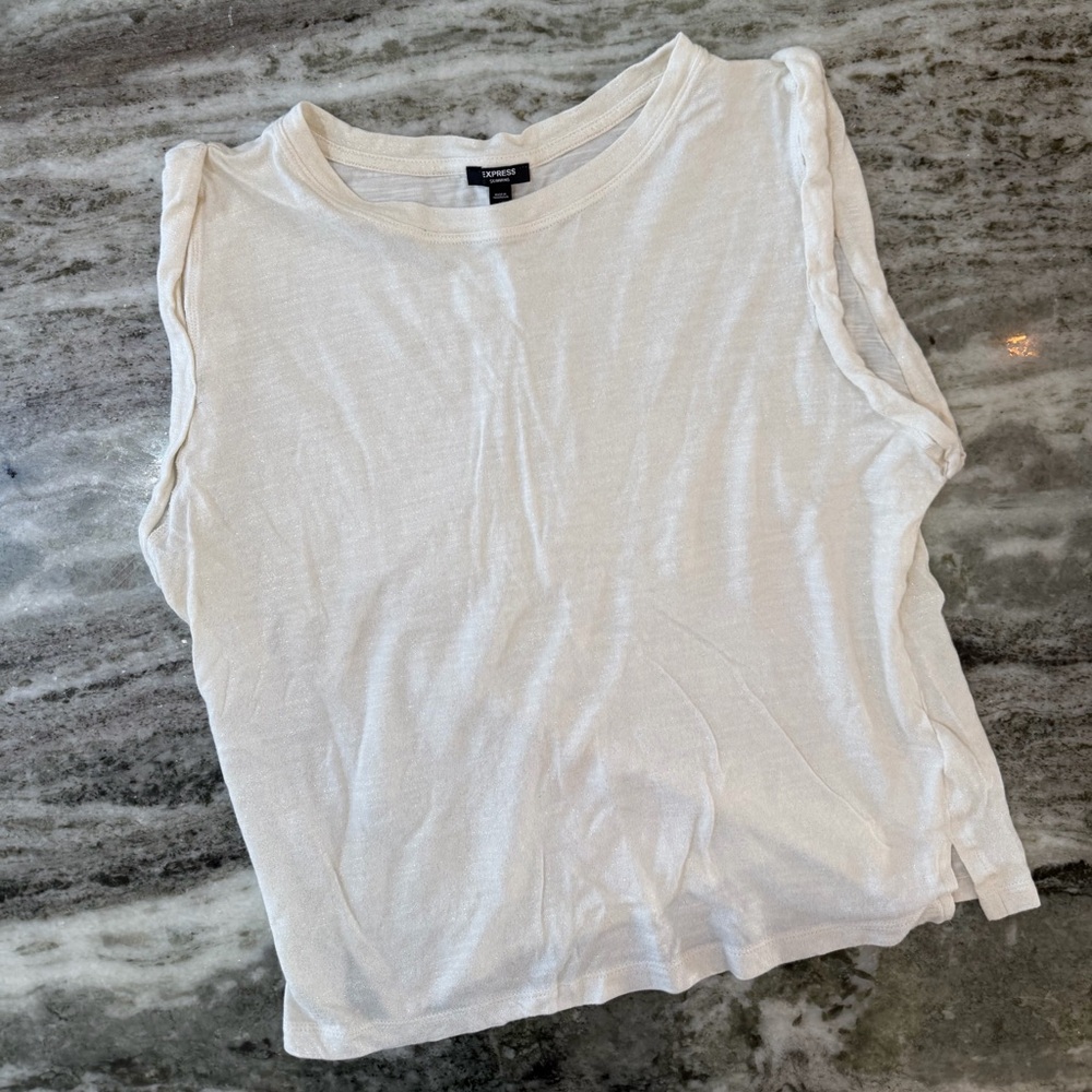 Express Body Skimming White Sleeveless Tee